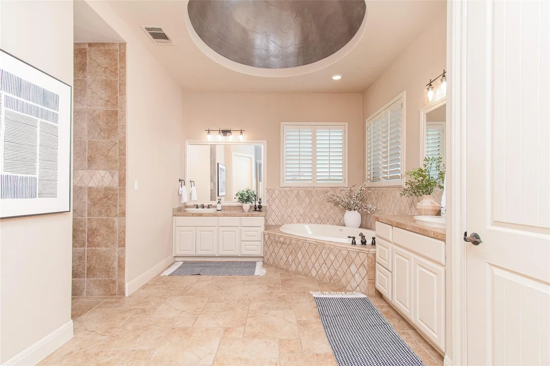 Photo of 705 Cliffside Cove