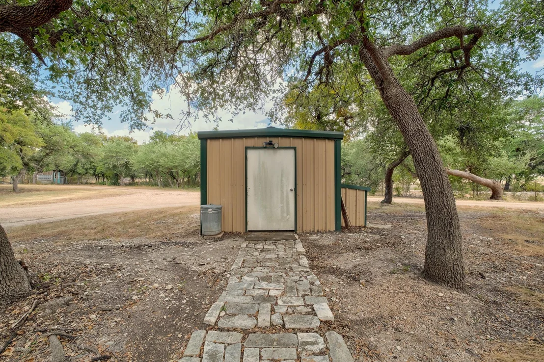 Photo of 1200 County Road 233