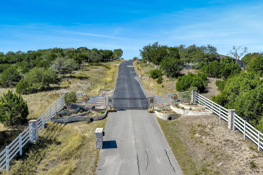 Photo of 1500 Kemp Hills DR