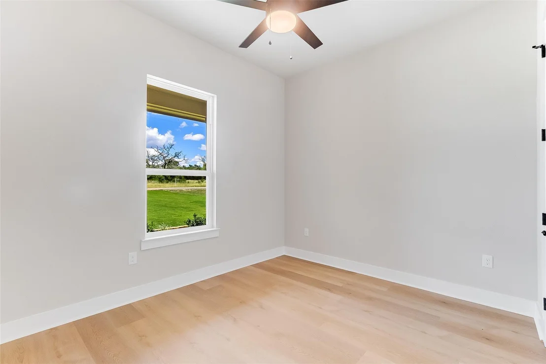 Photo of 115 Draper LN