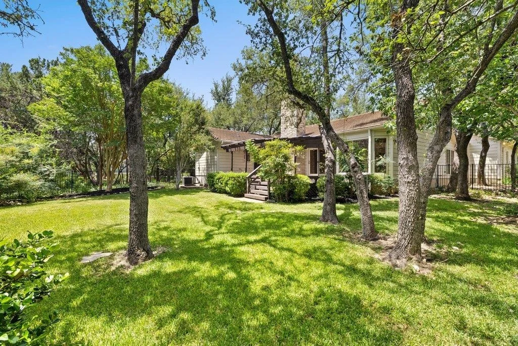 Photo of 110 Blue Jay DR