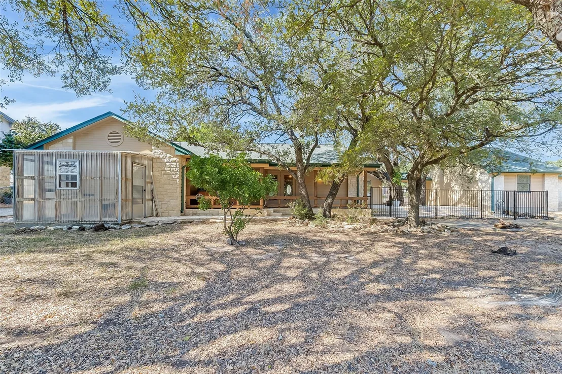 Photo of 309 Delaware Springs BLVD