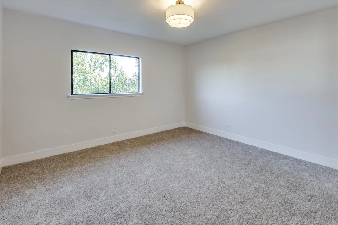 Photo of 2949 Donnell DR