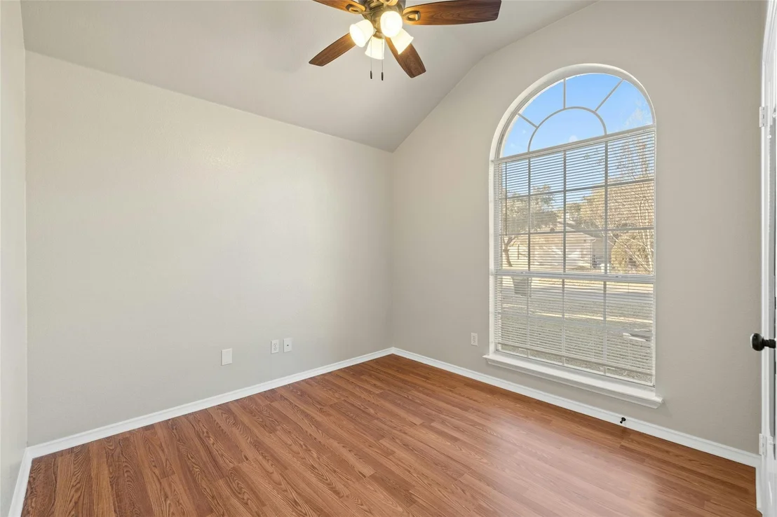 Photo of 806 Hilltop DR