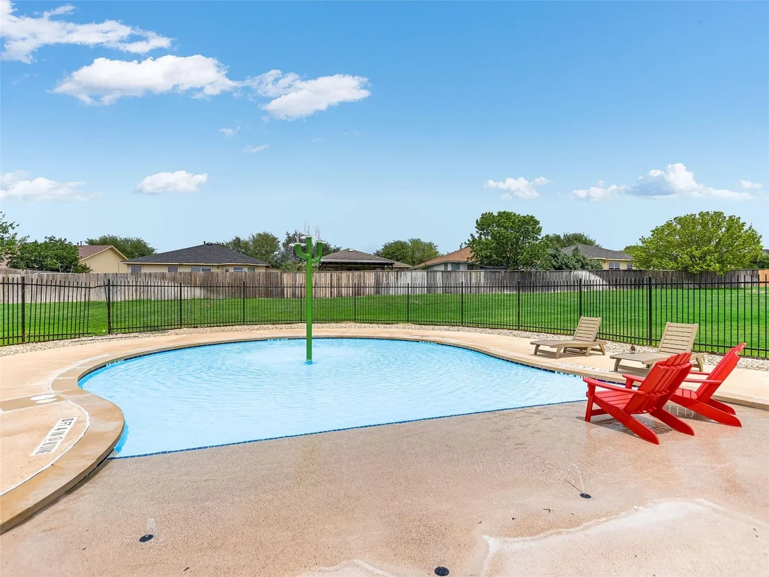 Photo of 300 Wapiti RD
