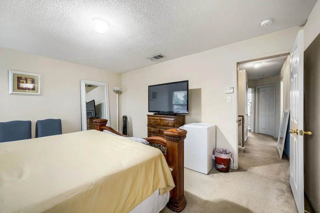 Photo of 1017 Coronation WAY