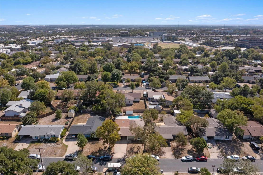 Photo of 7009 Miranda DR