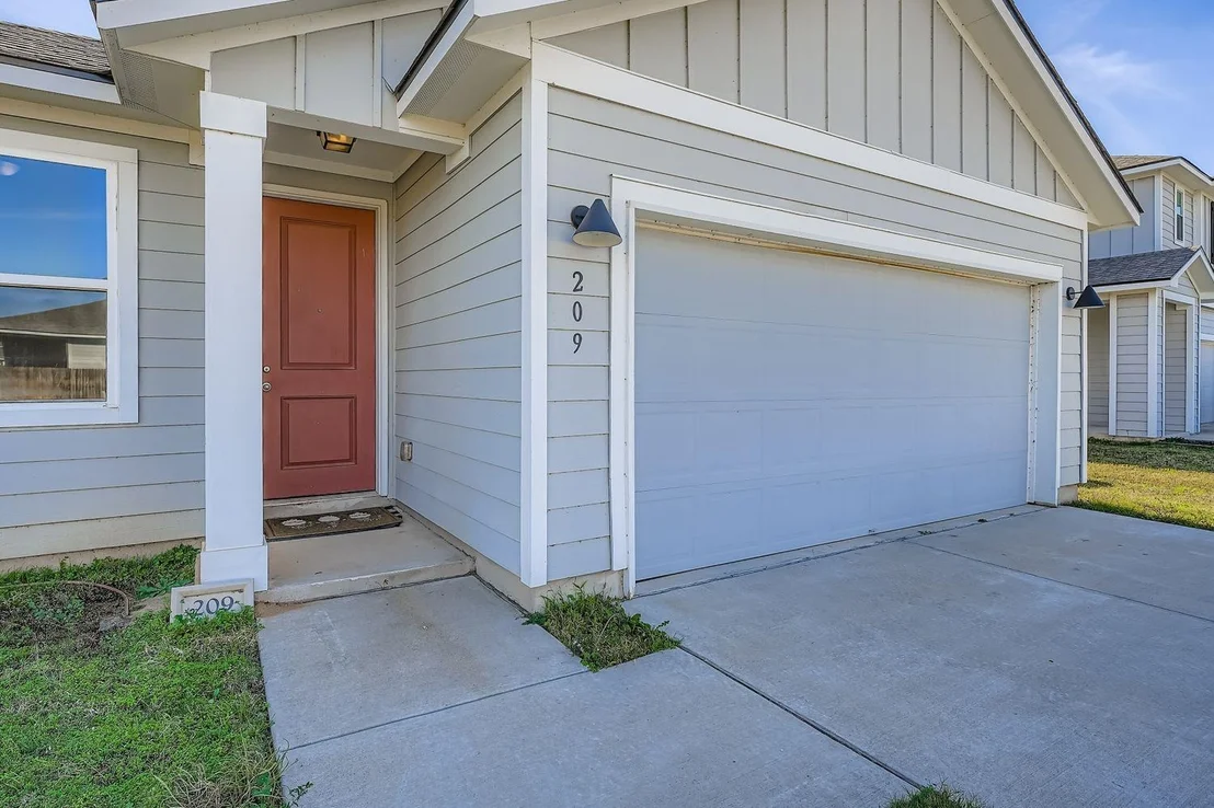 Photo of 209 Watercourse WAY