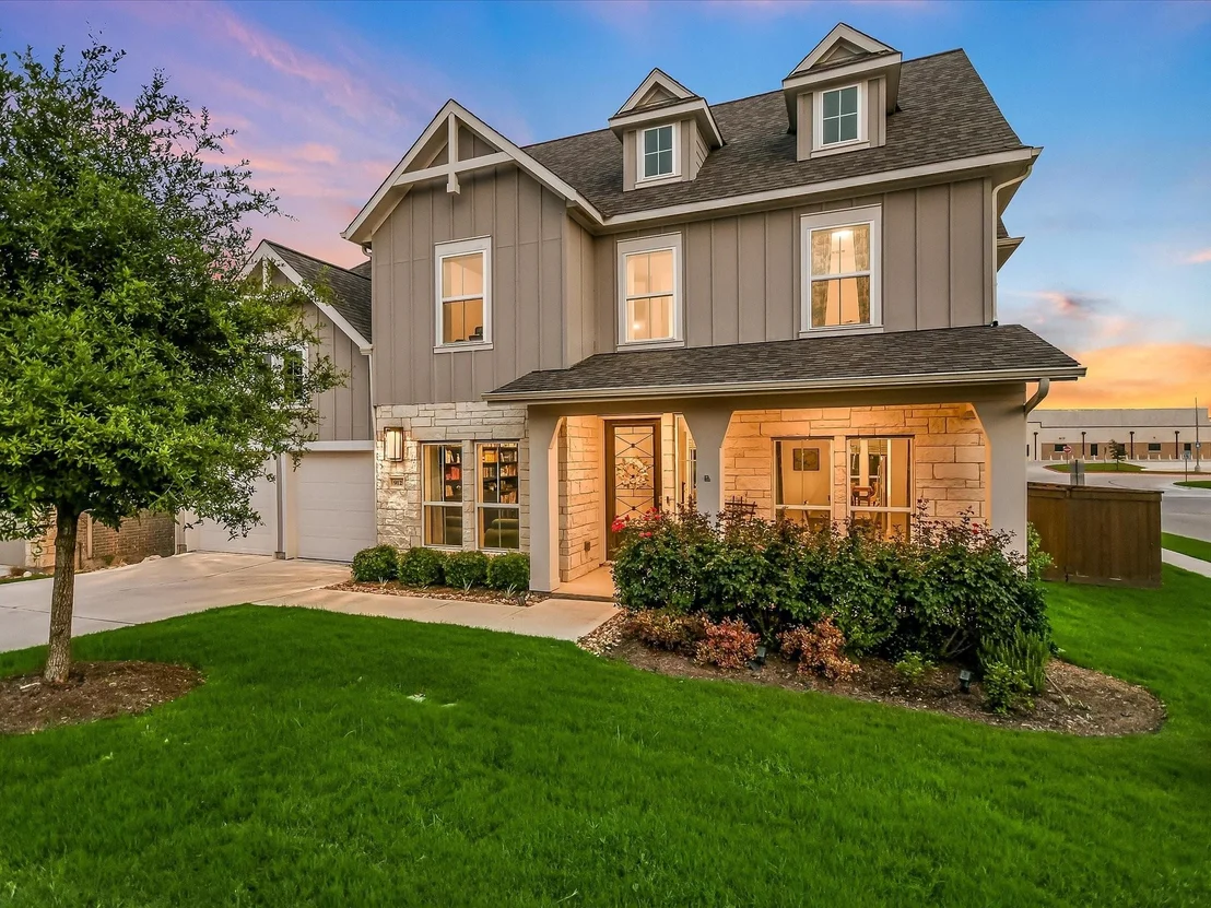 Photo of 912 Hornsby HOLW