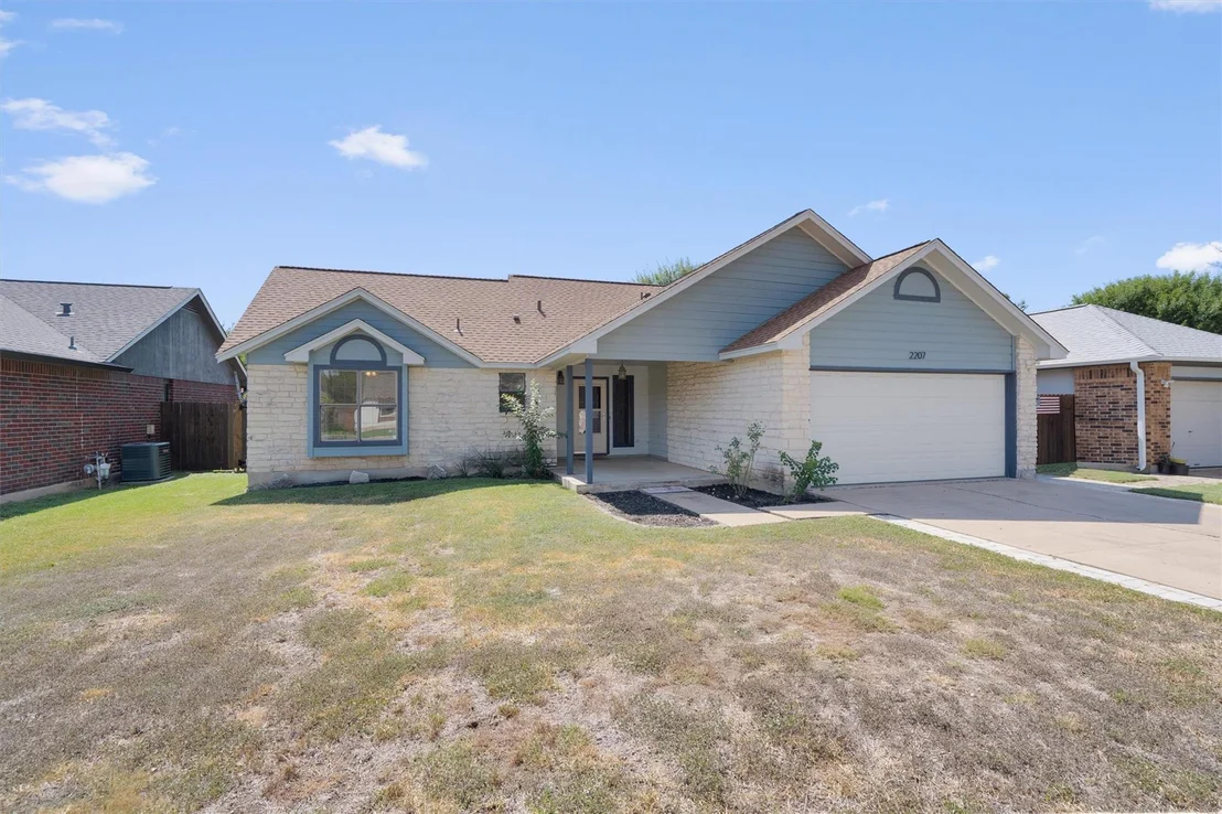 Photo of 2207 Mimosa TRL