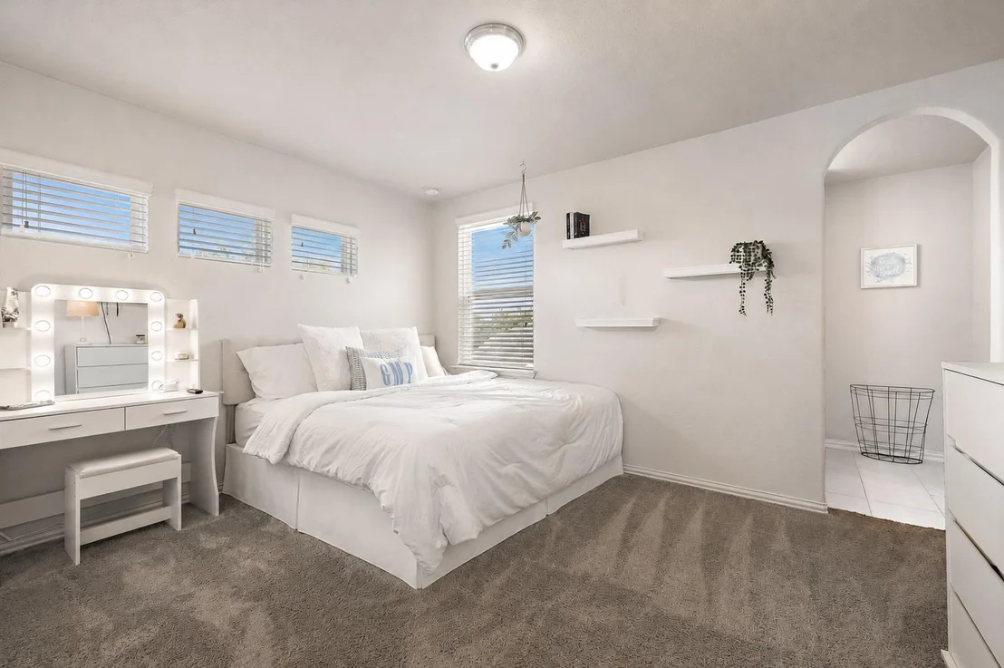 Photo of 223 Volterra CV