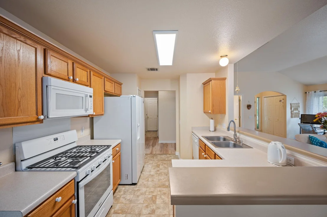 Photo of 450 Zebra DR