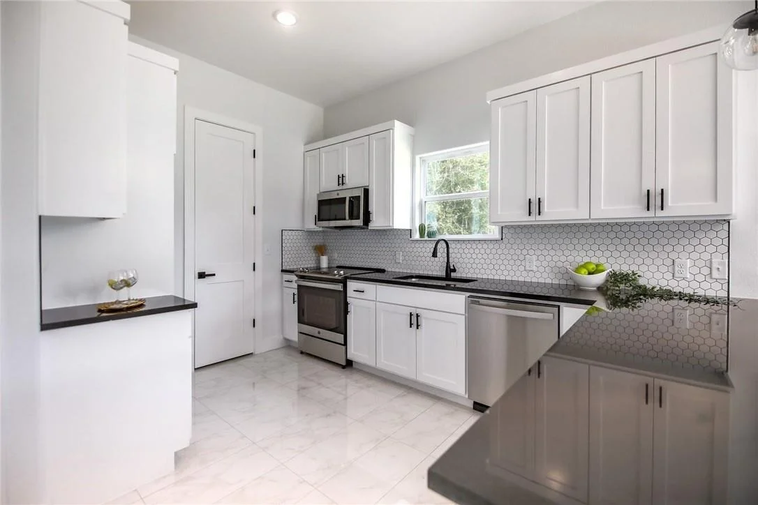 Photo of 137 Lakeside DR