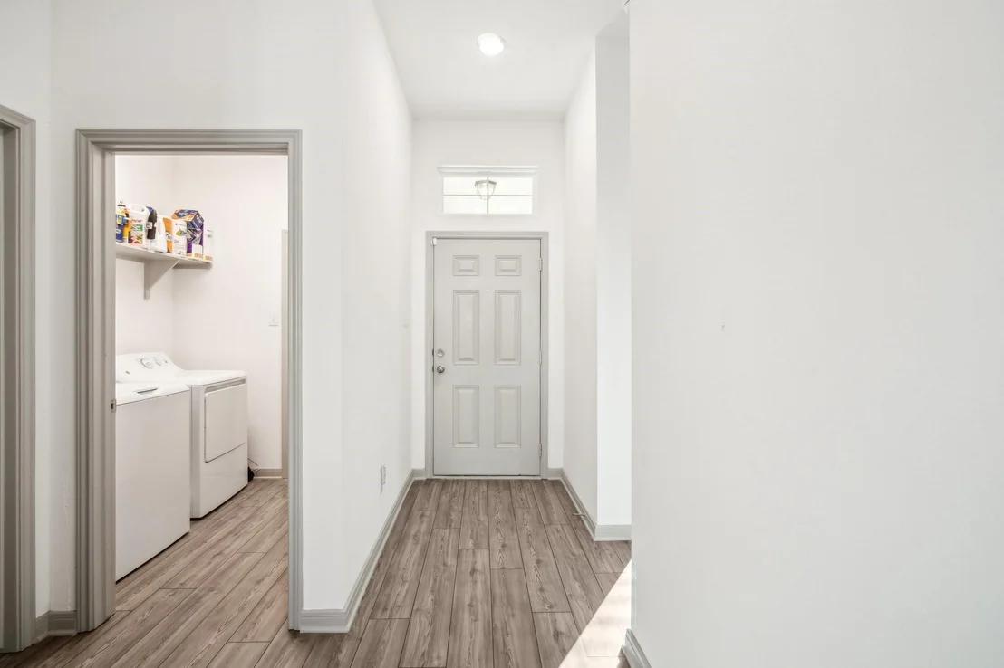 Photo of 6913 McGregor LOOP