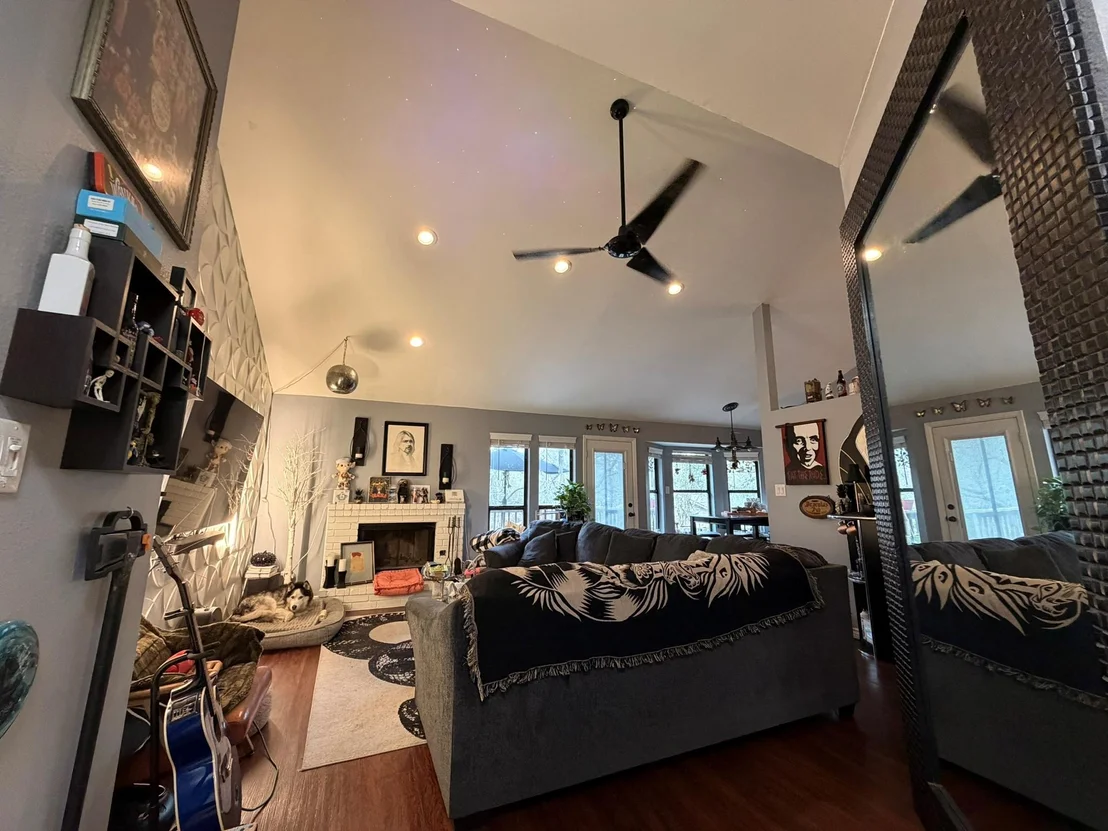 Photo of 619 Franklin DR