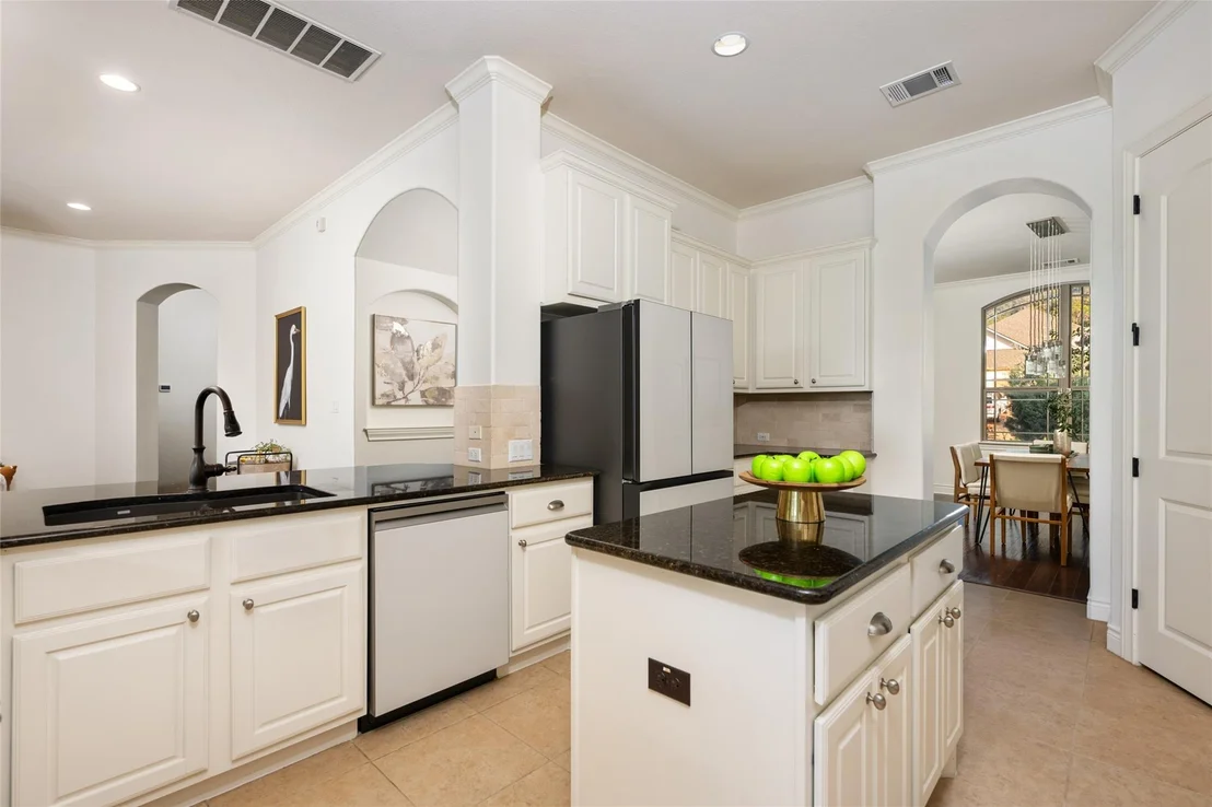 Photo of 606 Anfield CIR