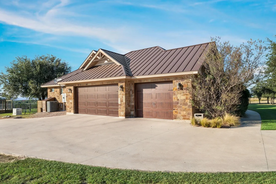 Photo of 1010 Vista Ridge DR