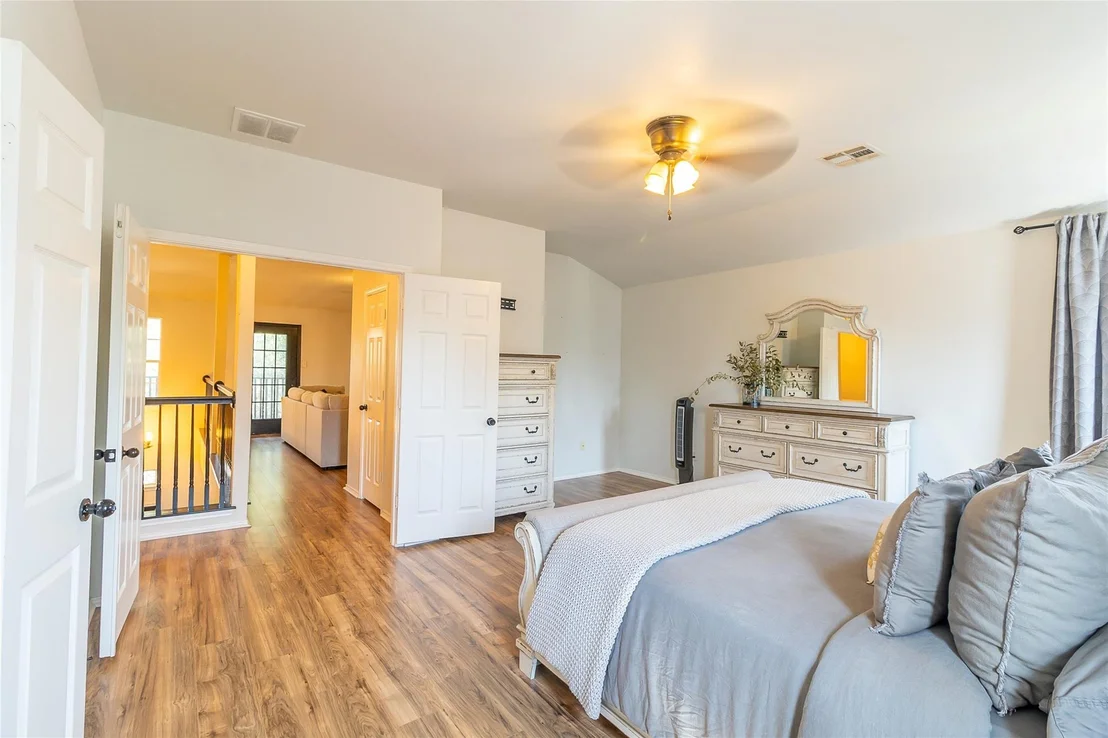 Photo of 2211 Memory LN
