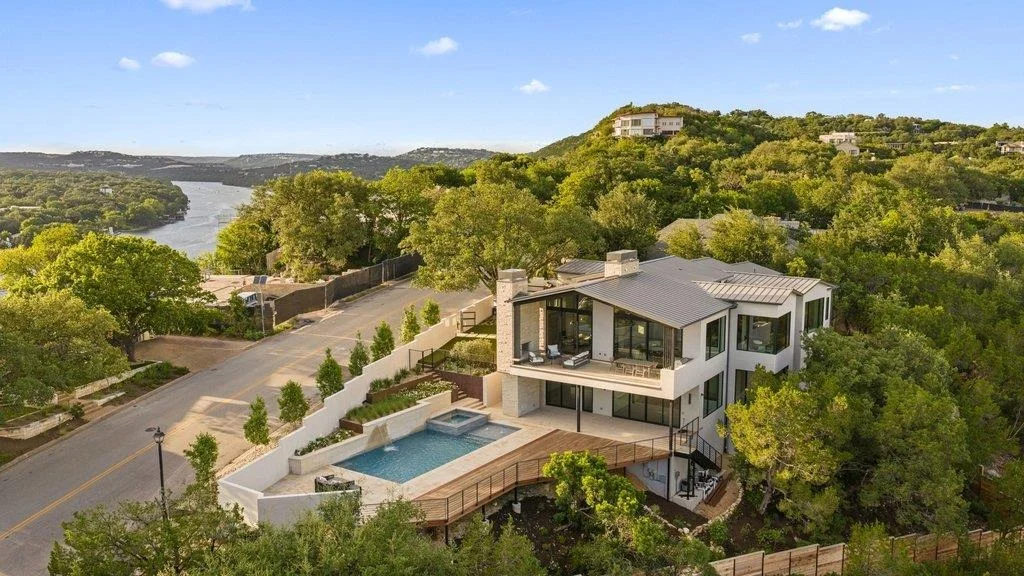 Photo of 3501 Mount Bonnell RD