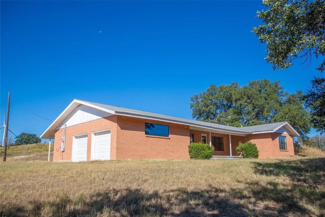 Photo of 490 County Road 332