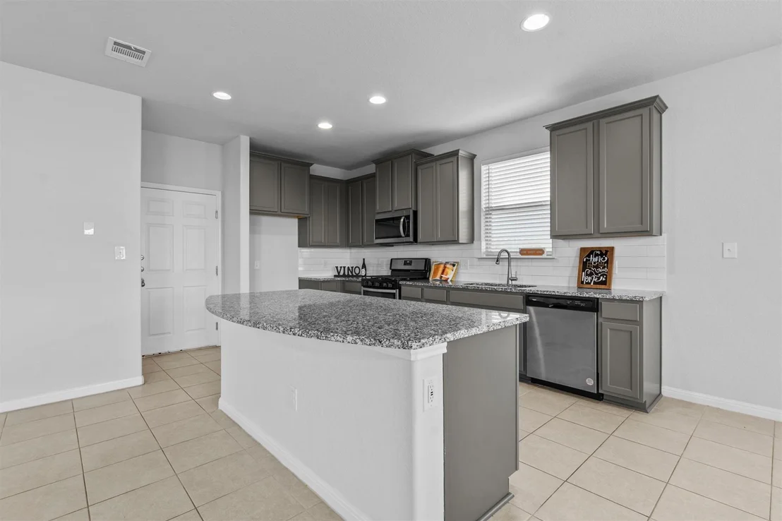 Photo of 520 Betty Ann WAY