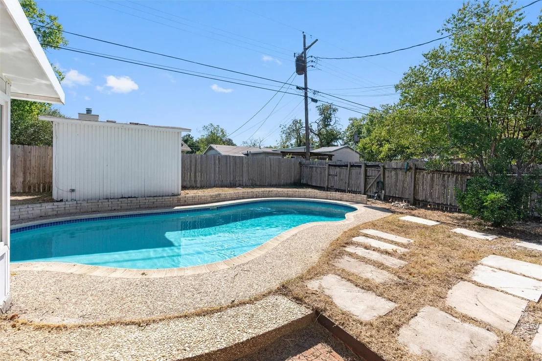 Photo of 7009 Miranda DR