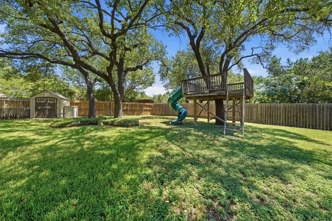 Photo of 1700 Clay LN