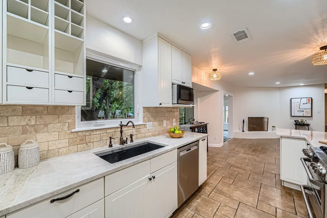 Photo of 3501 Fleetwood DR
