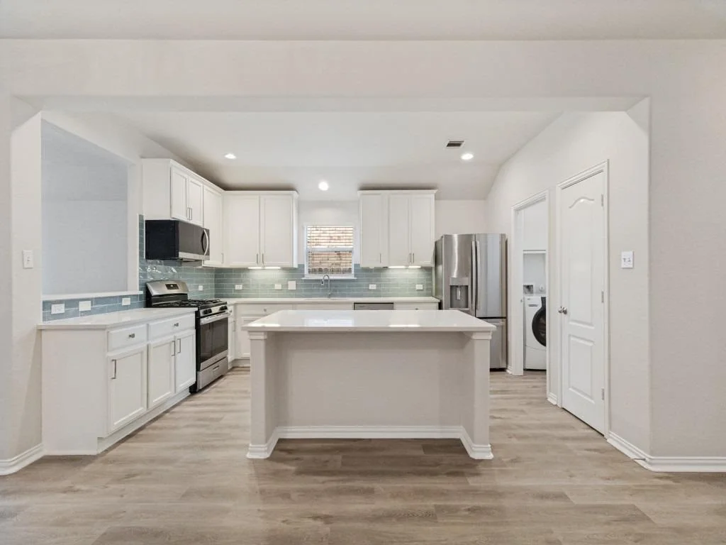 Photo of 232 Strawberry Blonde DR