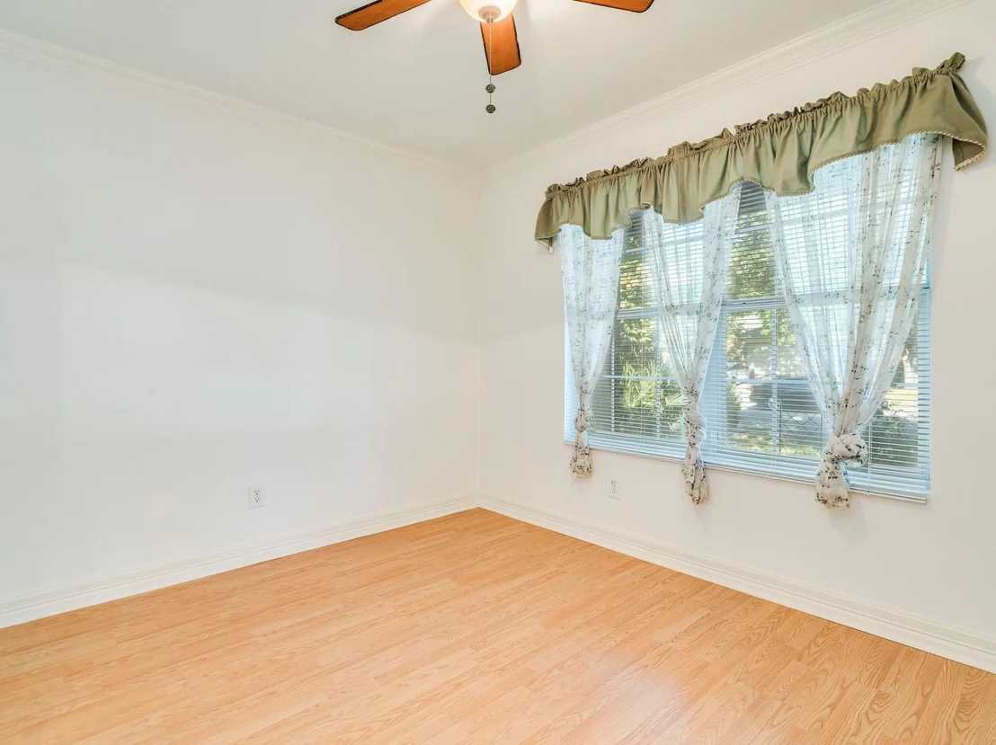 Photo of 130 Casper CV
