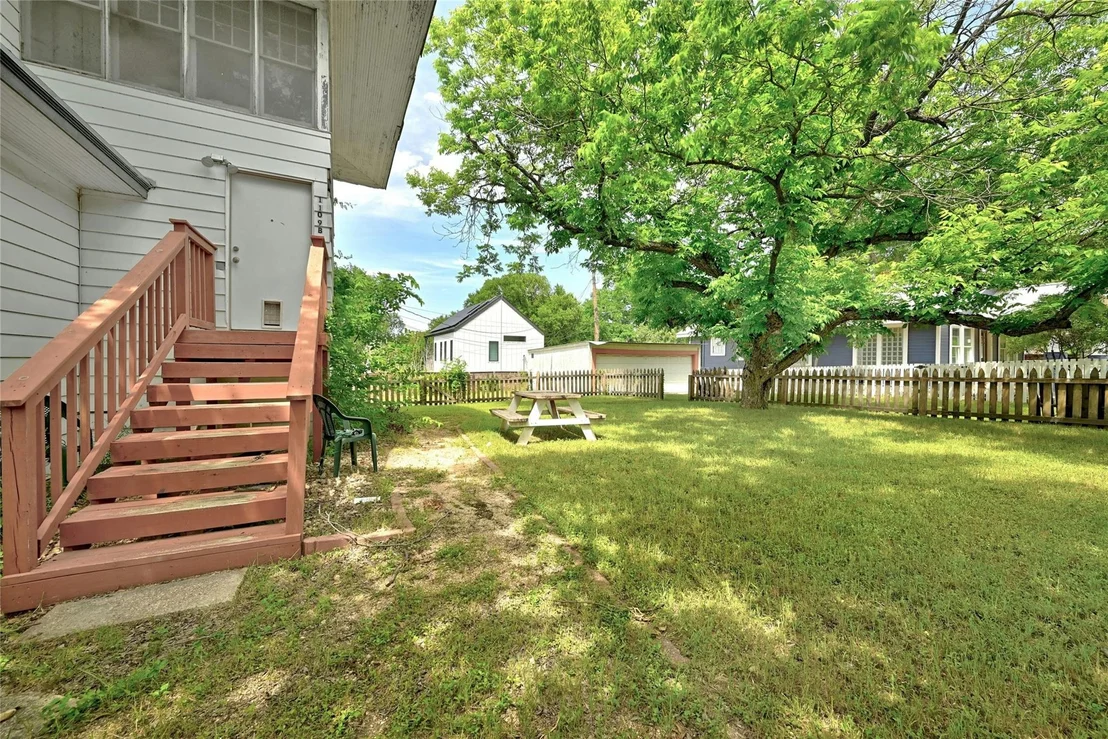 Photo of 1109 Travis Height BLVD