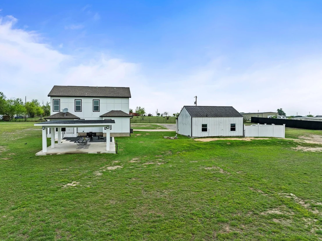 Photo of 150 Huntclub DR