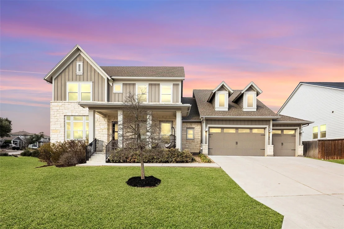 Photo of 121 Starfire DR