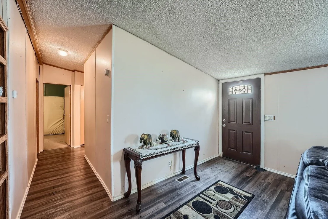 Photo of 23301 Alicia DR