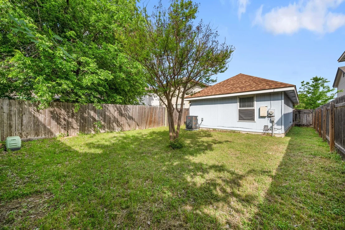 Photo of 1551 Parkfield CIR