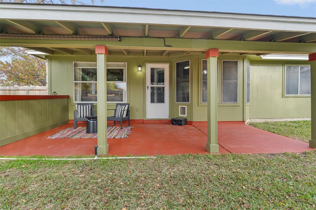 Photo of 121 Dogwood DR