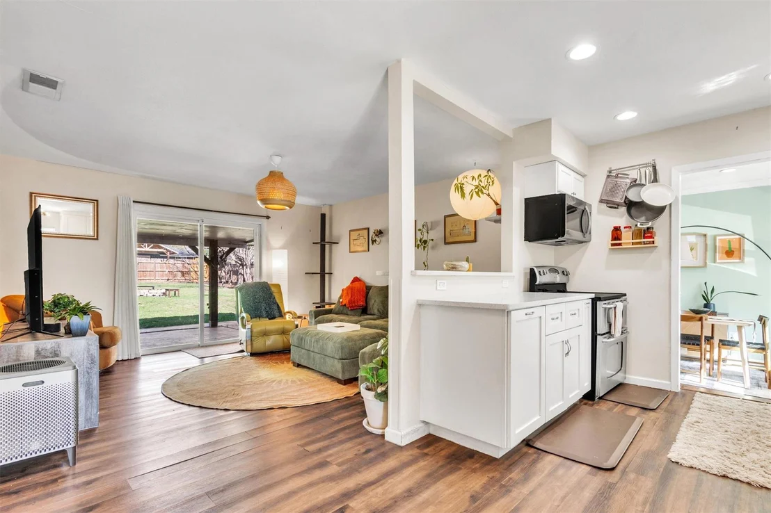 Photo of 8800 Redfield LN