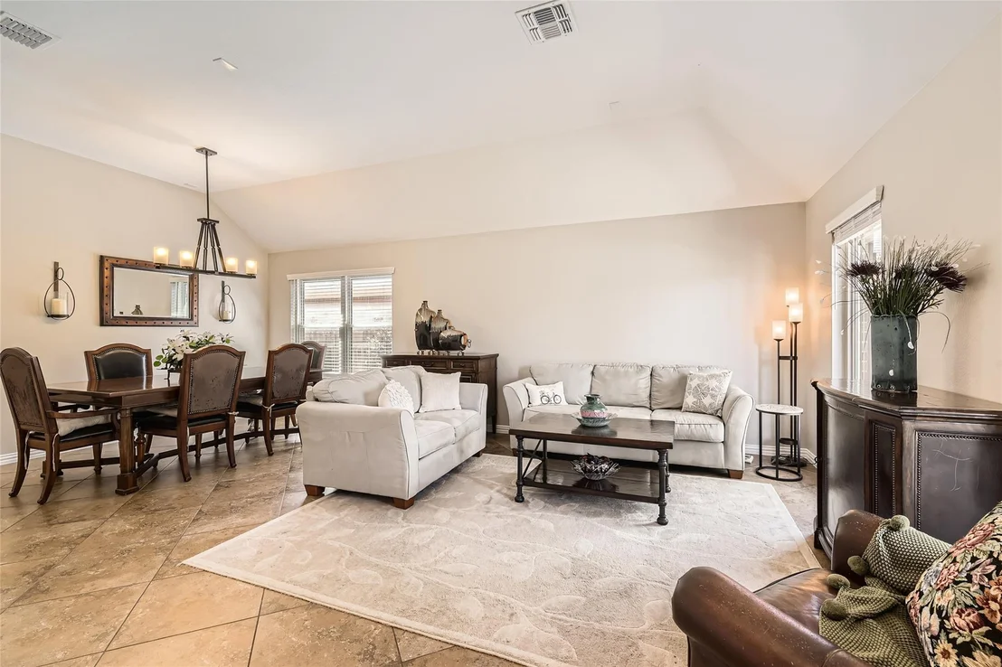 Photo of 7803 Huddleston LN