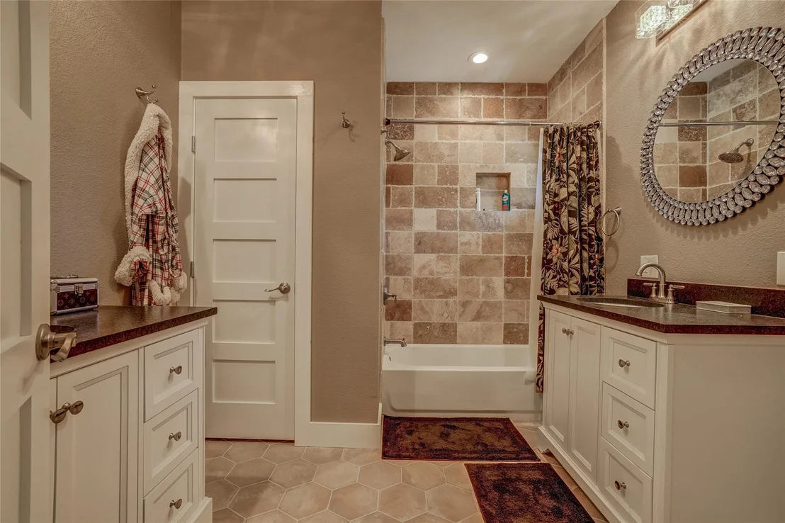 Photo of 16909 Westview TRL
