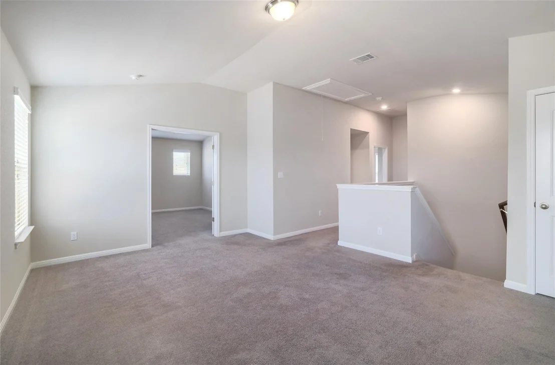 Photo of 1032 Myrna BND
