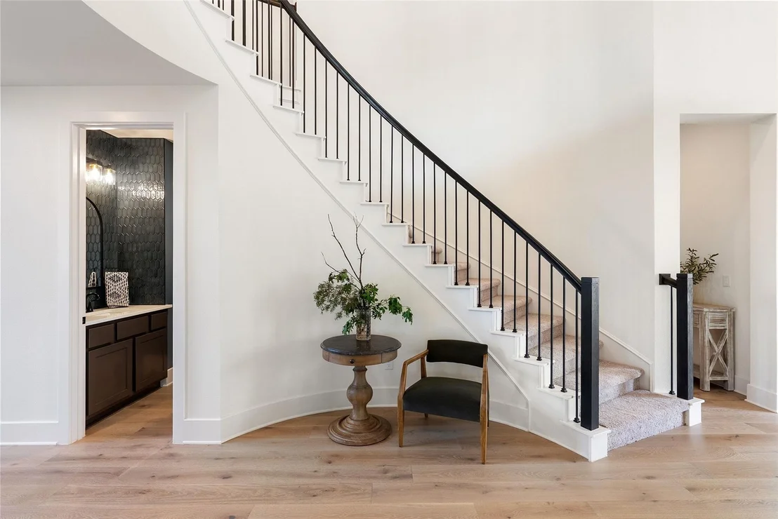 Photo of 721 Rawson BND