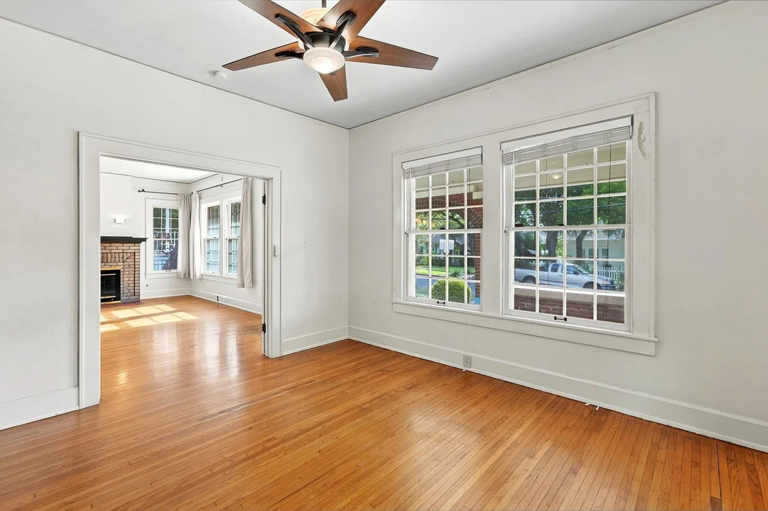 Photo of 3200 Harris Park Ave