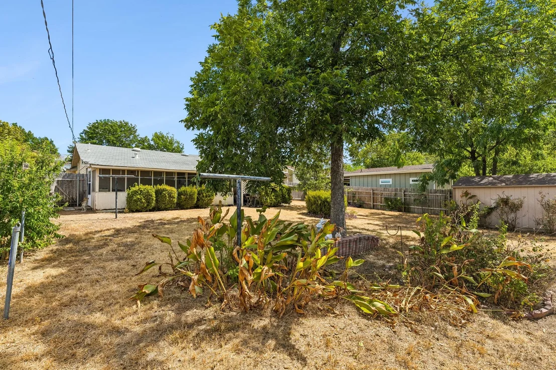 Photo of 6904 Miranda DR