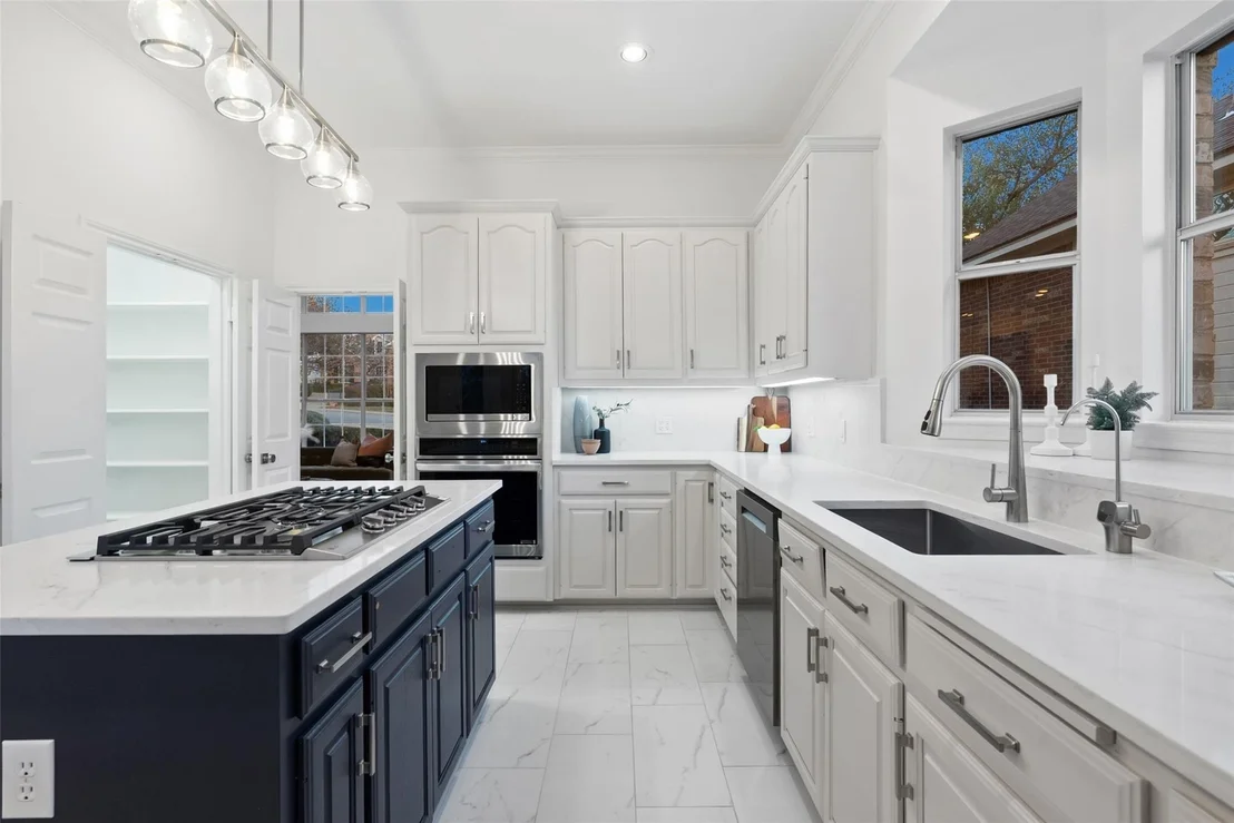 Photo of 7500 Fireoak DR
