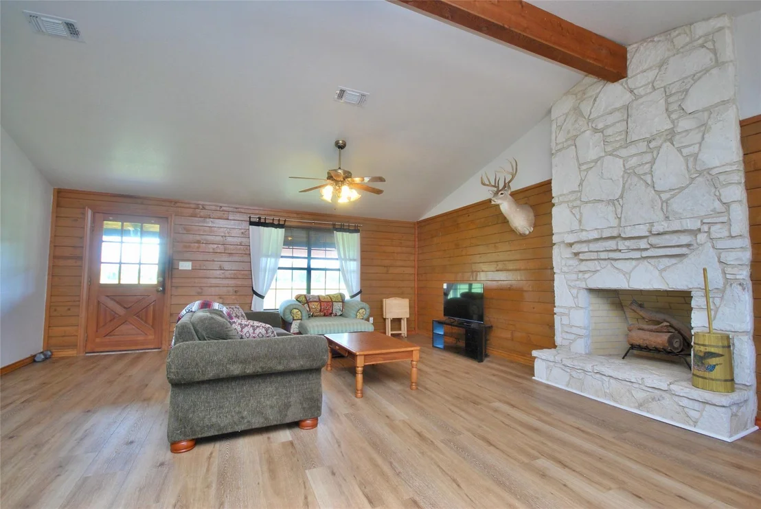 Photo of 2725 Old Lehmann RD