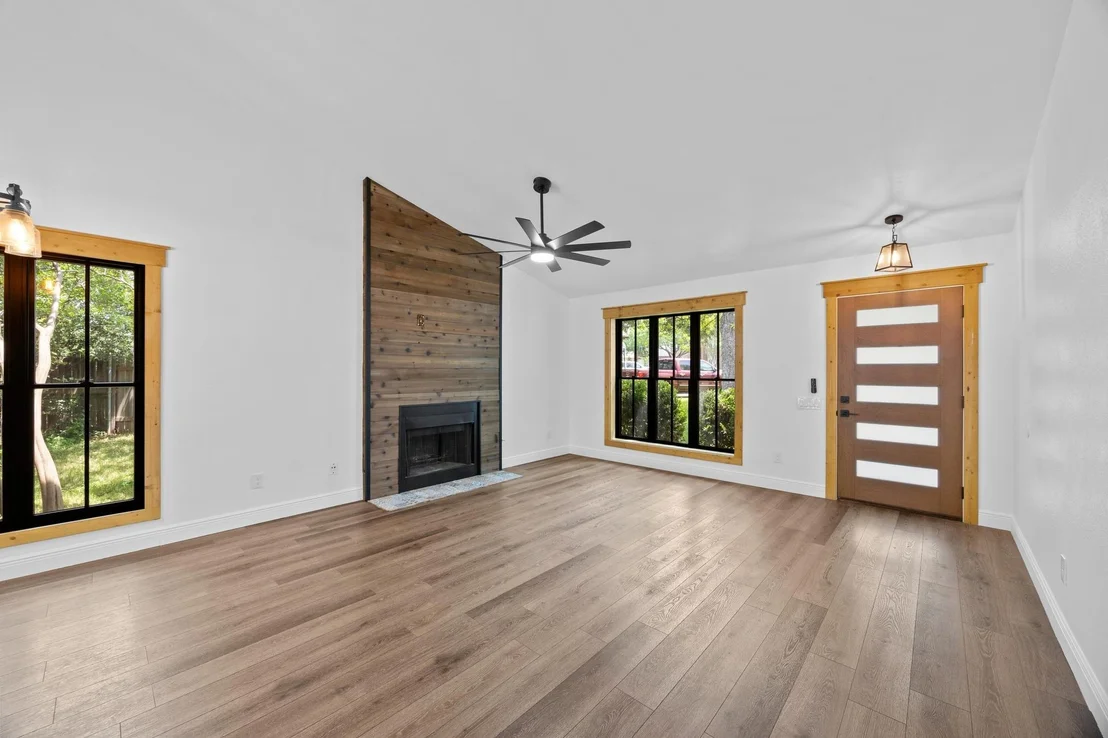 Photo of 16202 Kicking Bird DR