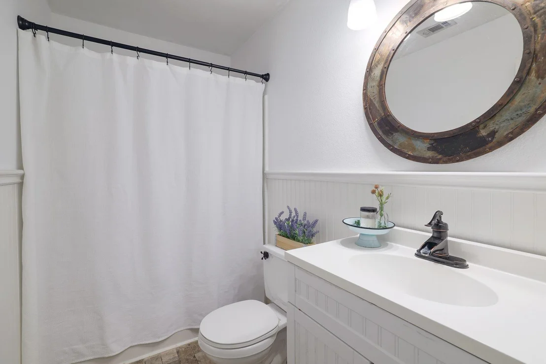Photo of 1807 Lloydminister WAY