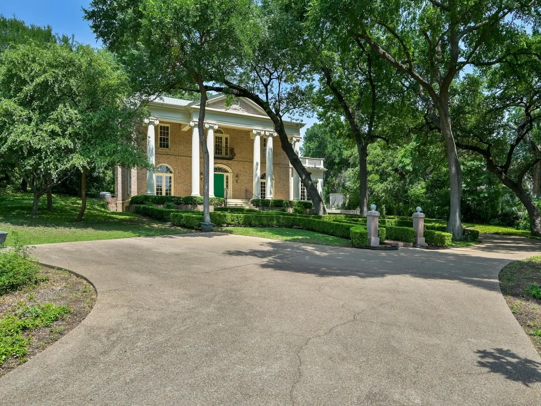 Photo of 3501 Hampton RD