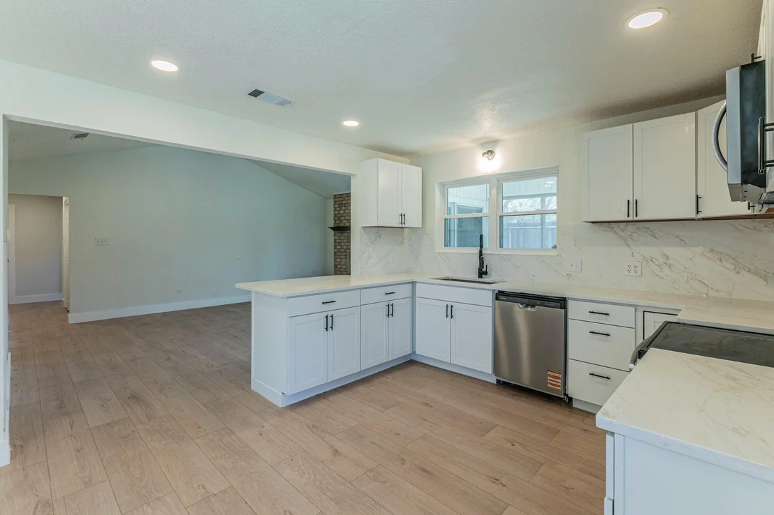 Photo of 3019 Summit DR
