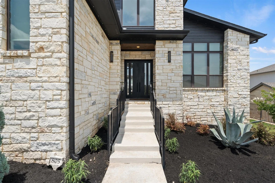 Photo of 805 Whitcomb WAY